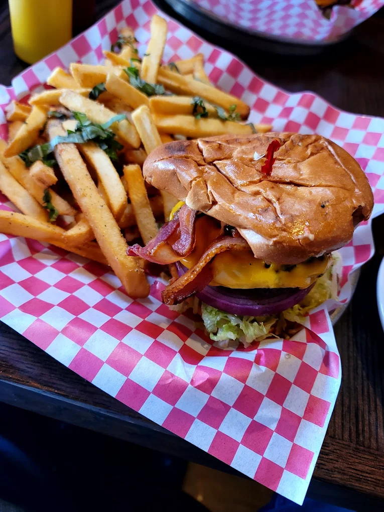 Bacon Cheeseburger